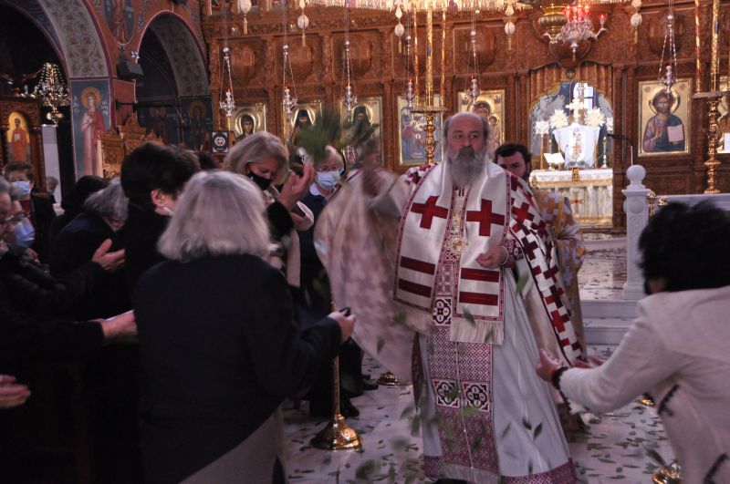 Ἡ πρώτη Ἀνάσταση στόν Μητροπολιτικό Ναό Δράμας